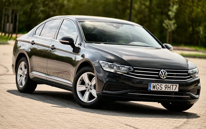 samochody osobowe Volkswagen Passat cena 104900 przebieg: 19000, rok produkcji 2020 z Pasłęk